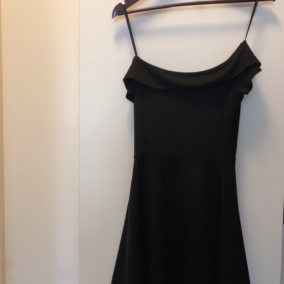 Black petite dress - Picture 4 of 4